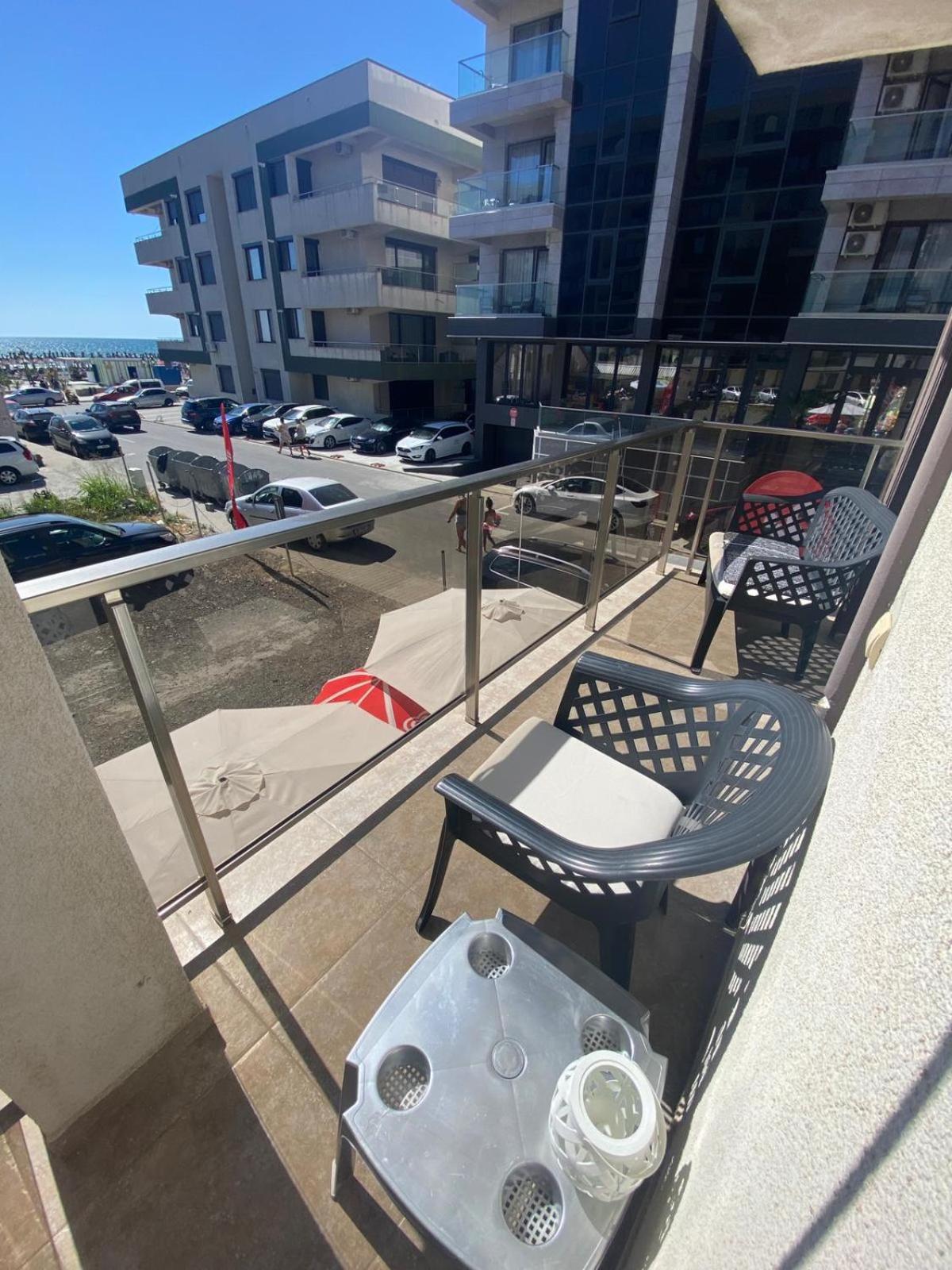 Apartament Andy Mamaia Nord 30 M De Plaja Navodari Dış mekan fotoğraf